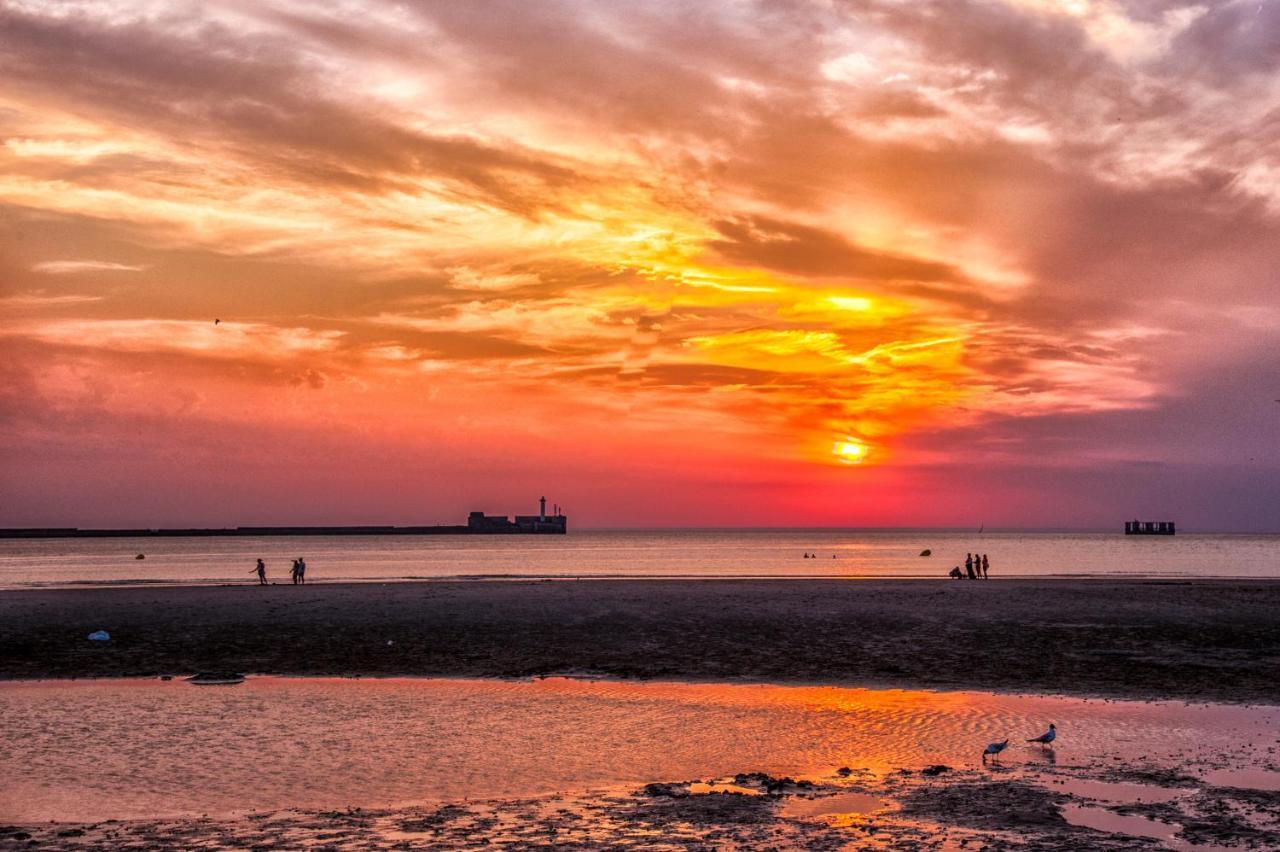 Les Pieds Dans L'Eau, Frond De Mer Boulogne-sur-Mer Ngoại thất bức ảnh